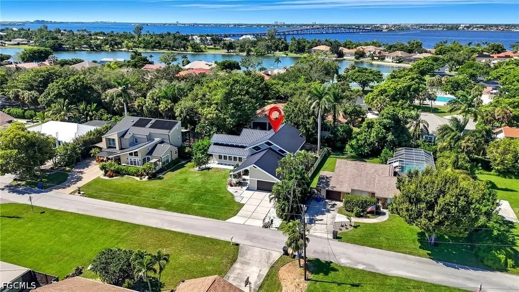330 Prather Drive Fort Myers FL 33919
