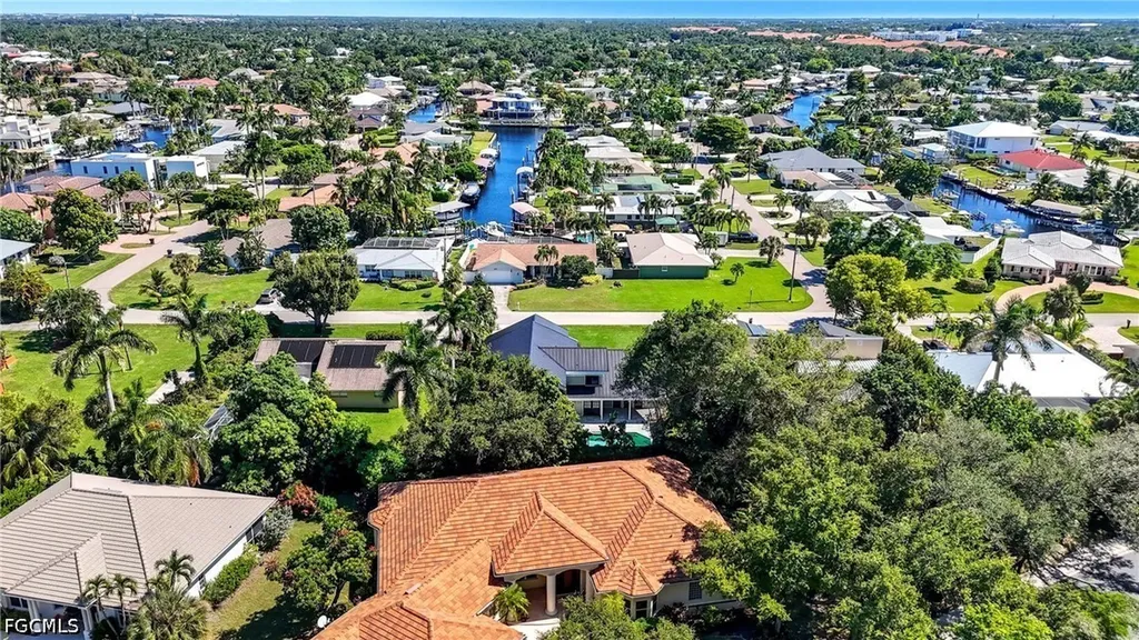 330 Prather Drive Fort Myers FL 33919