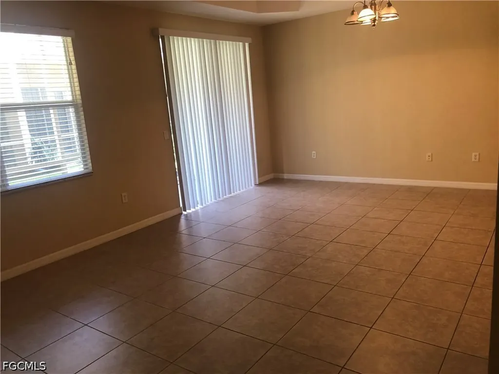 9813 Quinta Artesa Way Fort Myers FL 33908