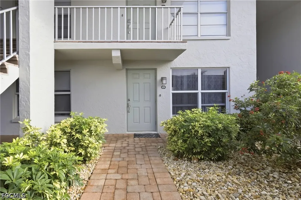3371 N Key Drive North Fort Myers FL 33903