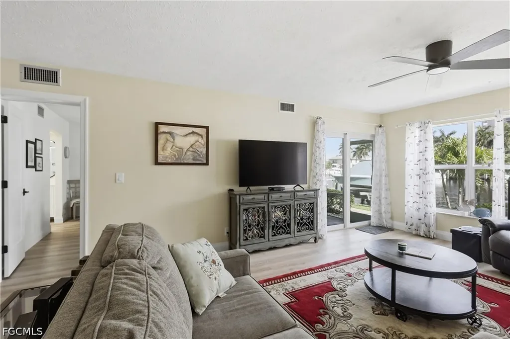 3371 N Key Drive North Fort Myers FL 33903
