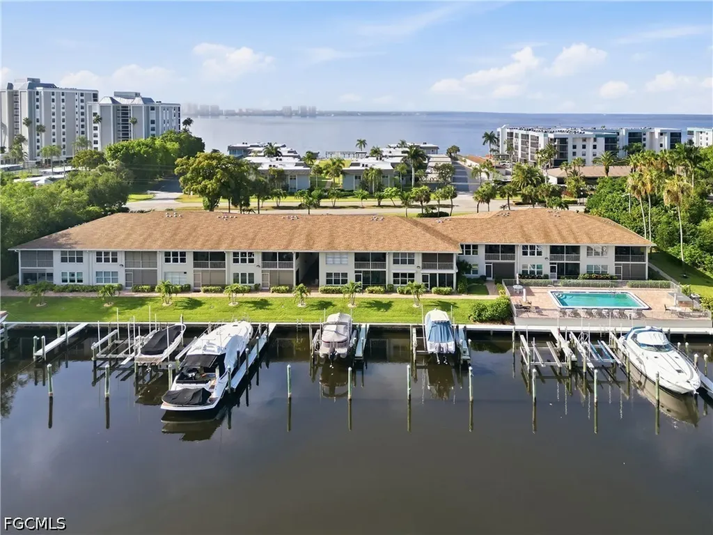 3371 N Key Drive North Fort Myers FL 33903