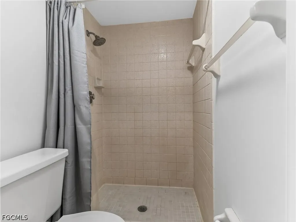 2141 SE 15th Place Cape Coral FL 33990