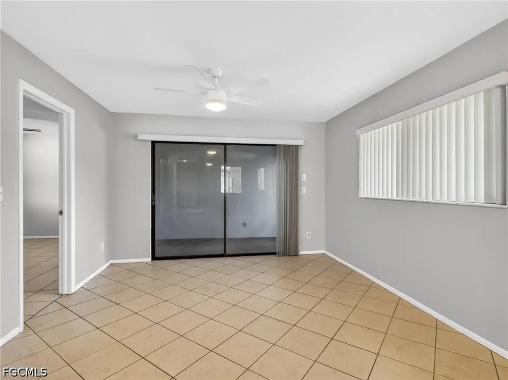 2141 SE 15th Place Cape Coral FL 33990