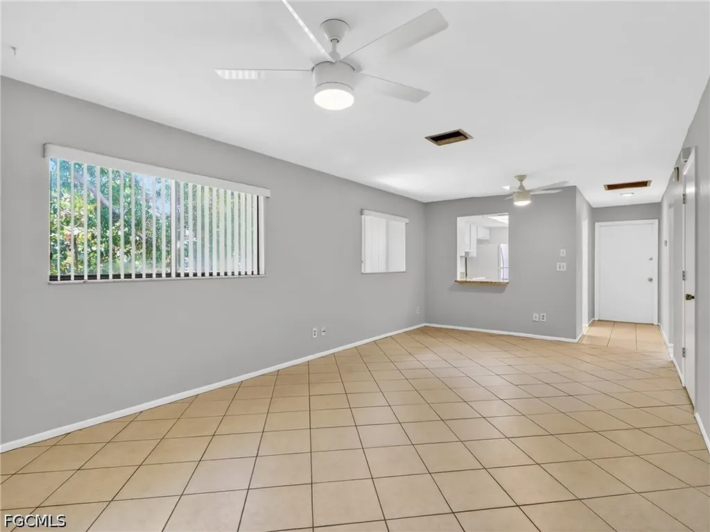 2141 SE 15th Place Cape Coral FL 33990