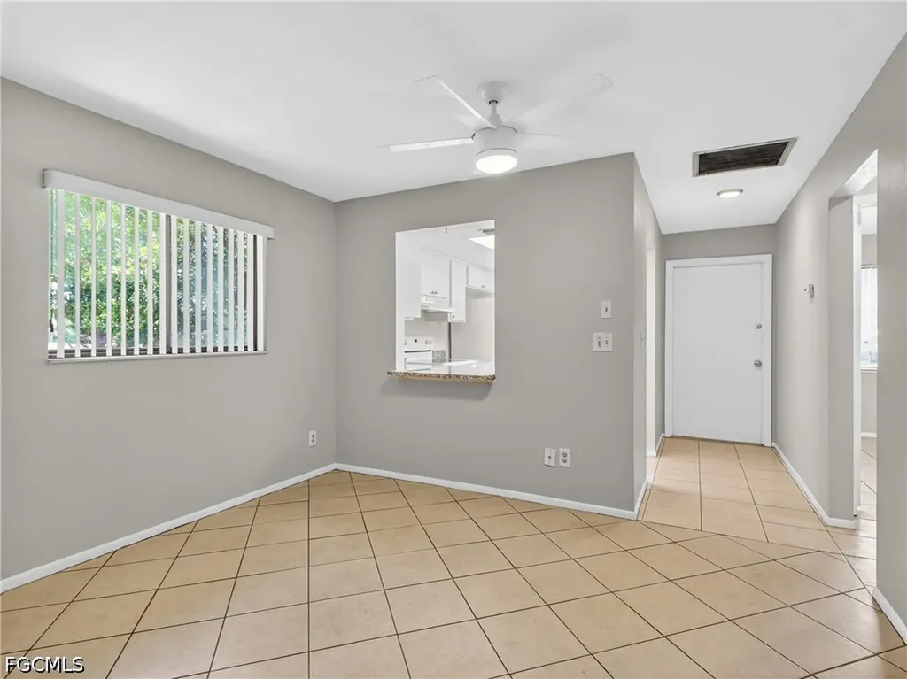 2141 SE 15th Place Cape Coral FL 33990