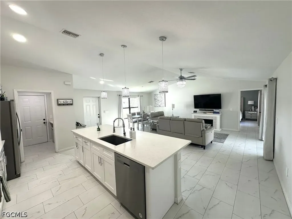 3710 38th Street SW Lehigh Acres FL 33976