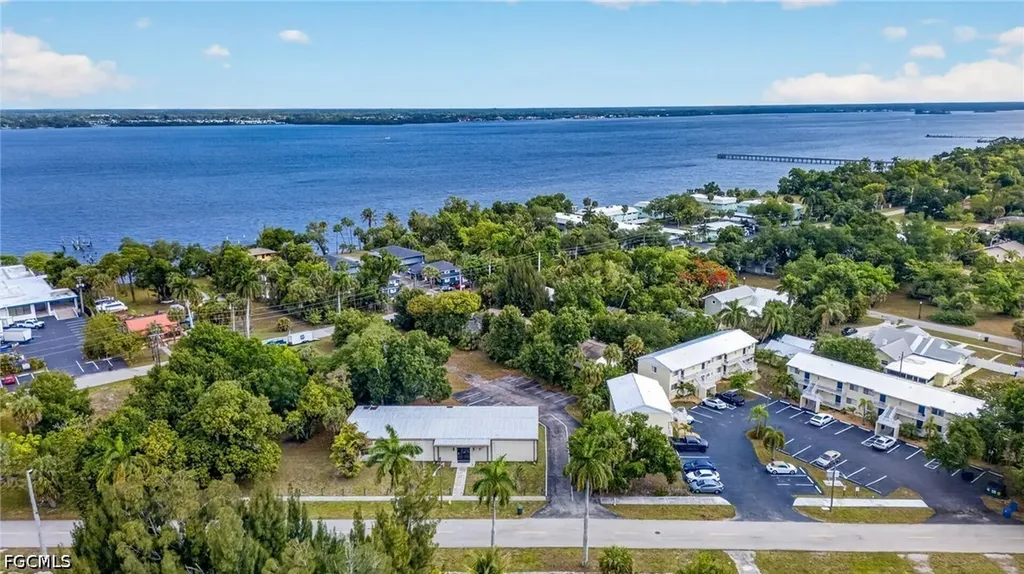3145 Royalston Avenue Fort Myers FL 33916
