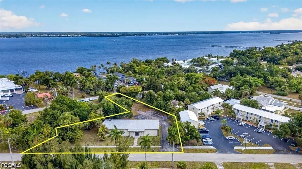 3145 Royalston Avenue Fort Myers FL 33916