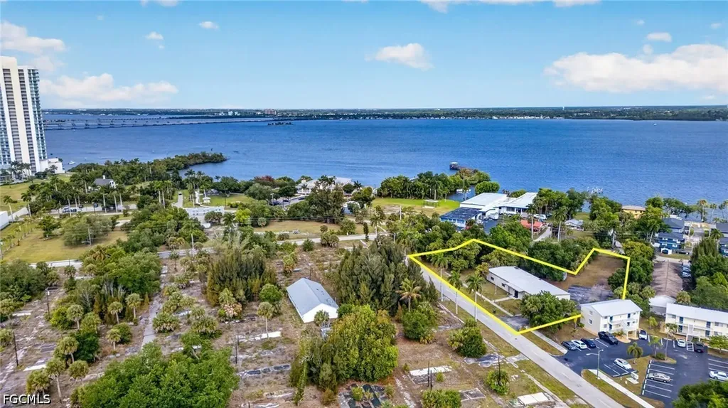 3145 Royalston Avenue Fort Myers FL 33916