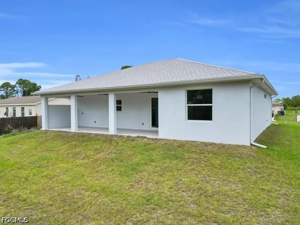 3005 52nd Street W Lehigh Acres FL 33971