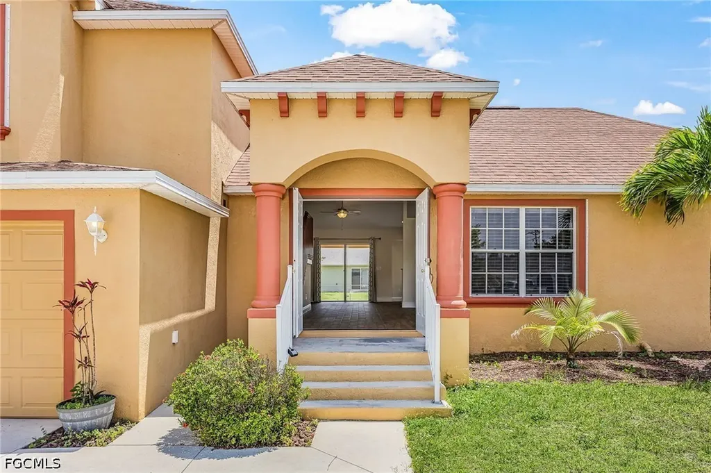 120 SE 4th Terrace Cape Coral FL 33990