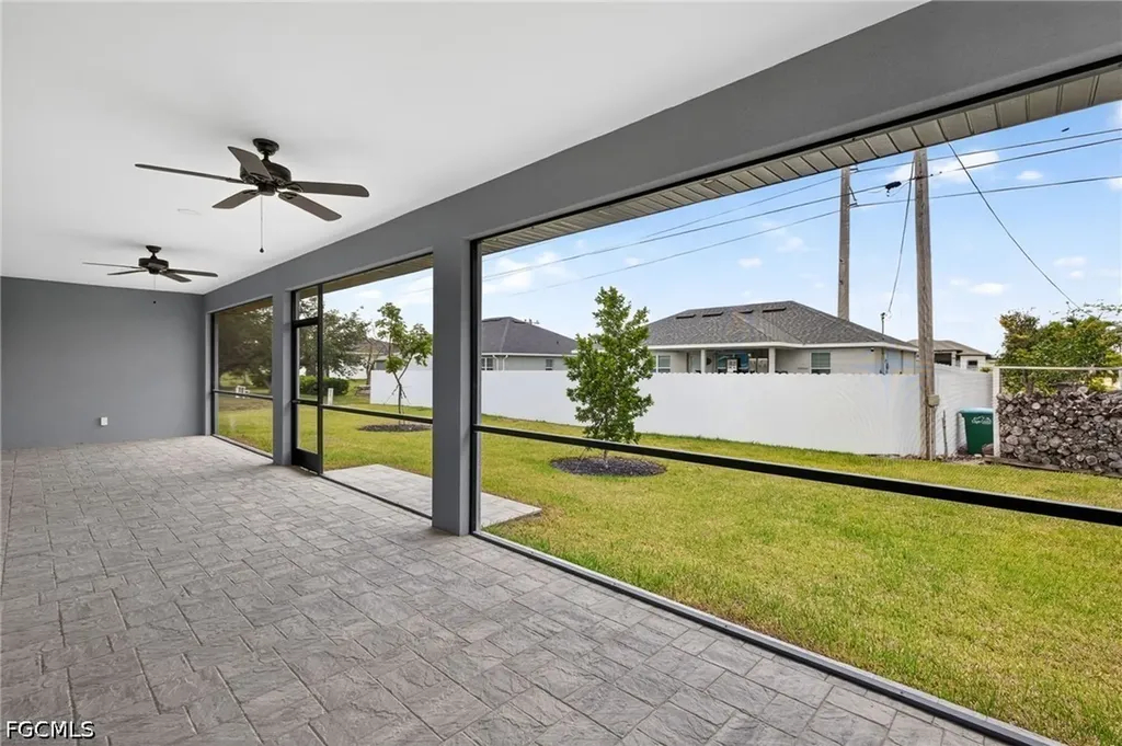 1912 NW 24th Terrace Cape Coral FL 33993