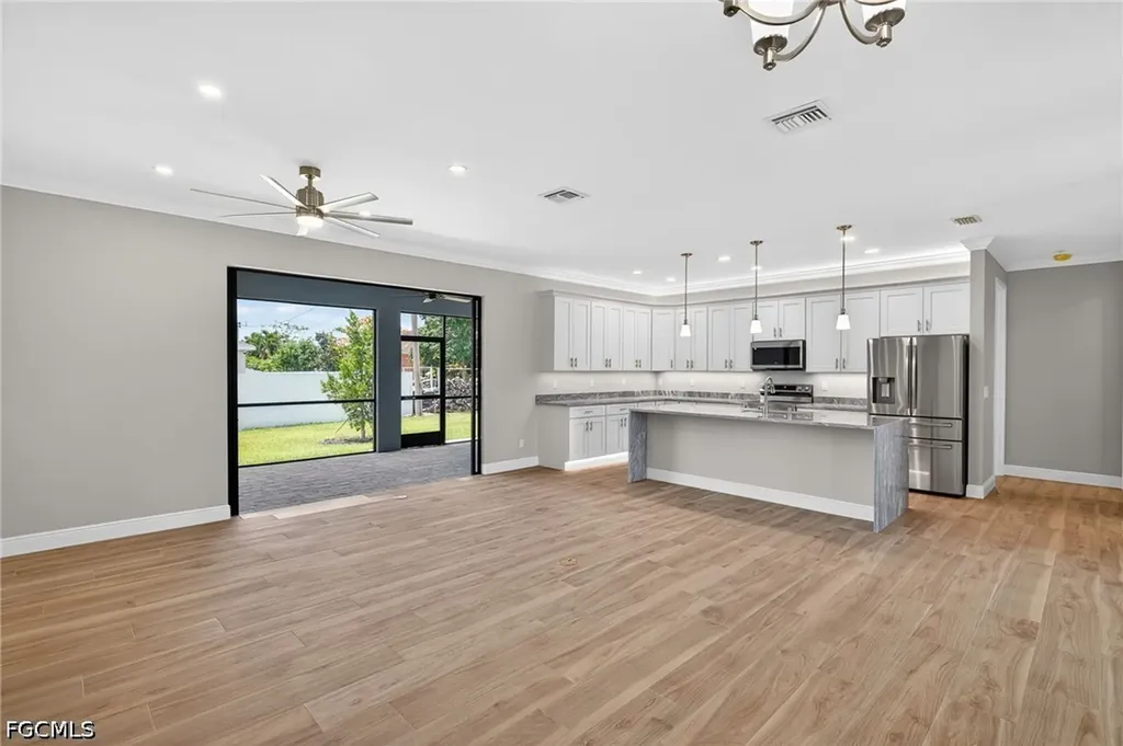 1912 NW 24th Terrace Cape Coral FL 33993