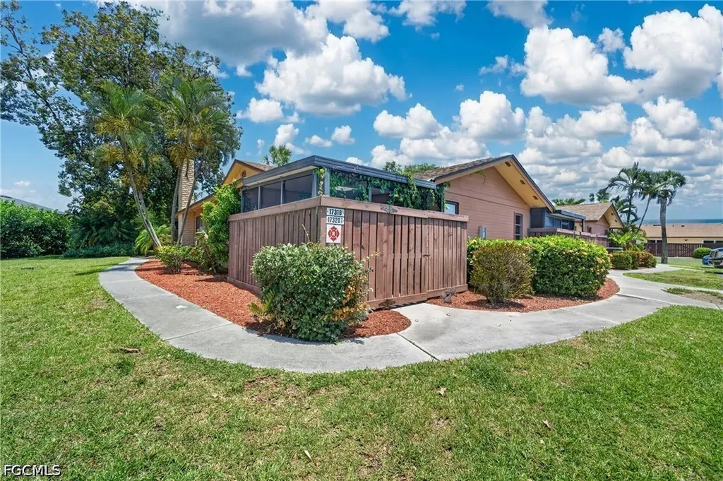 17318 Timber Oak Lane Fort Myers FL 33908