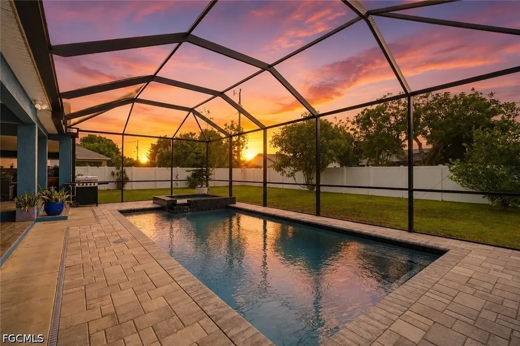 1405 SW 1st Place Cape Coral FL 33991