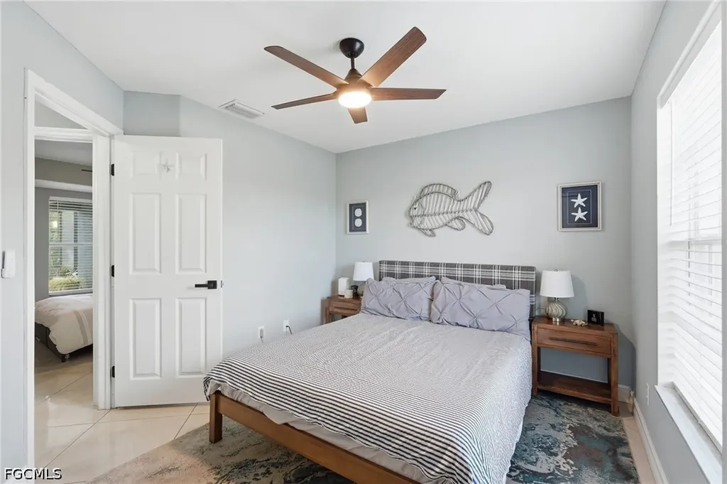 1405 SW 1st Place Cape Coral FL 33991