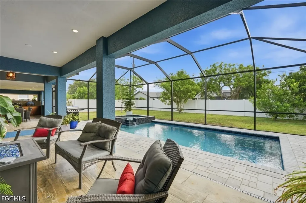 1405 SW 1st Place Cape Coral FL 33991