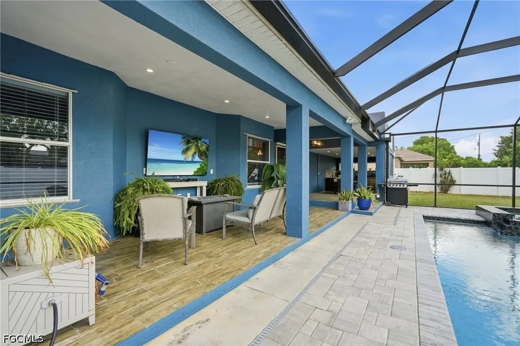 1405 SW 1st Place Cape Coral FL 33991