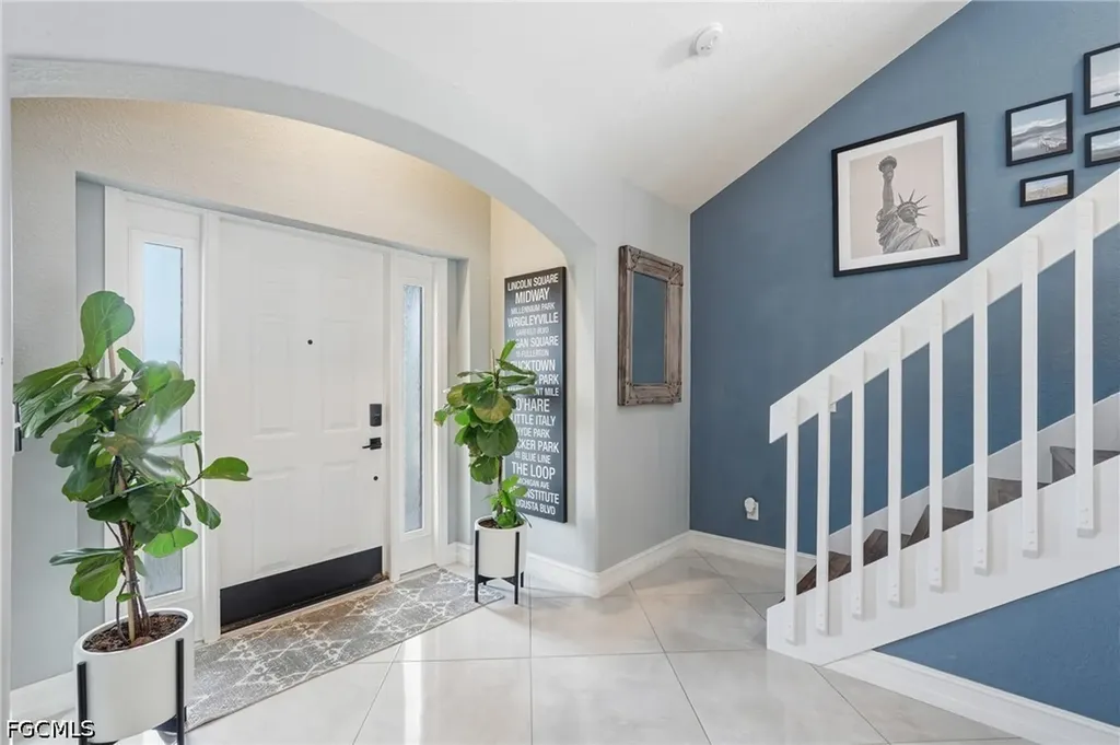1405 SW 1st Place Cape Coral FL 33991