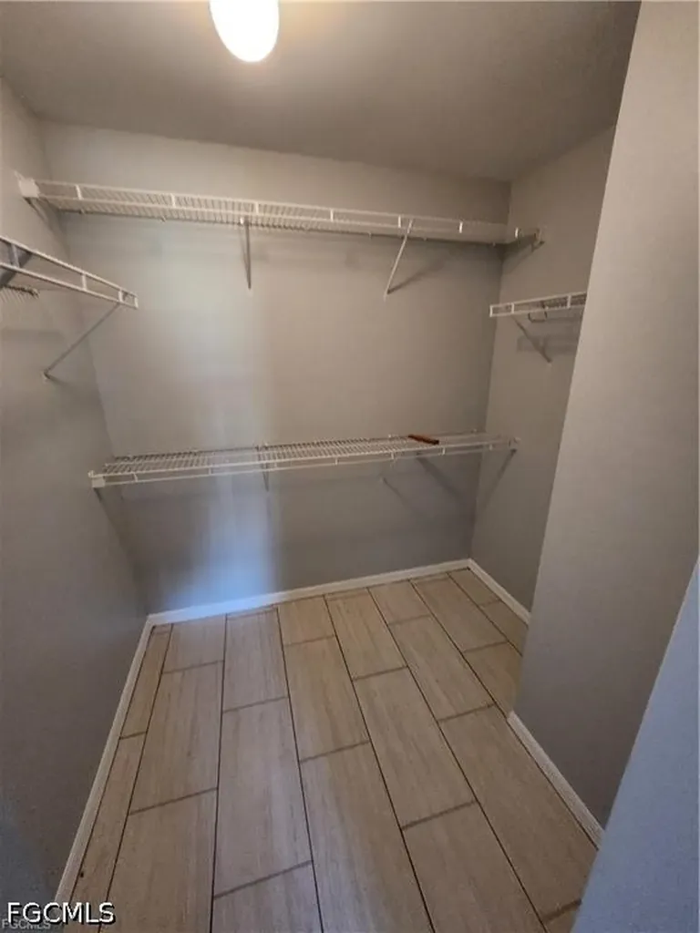 4126 SW 8th Place Cape Coral FL 33914