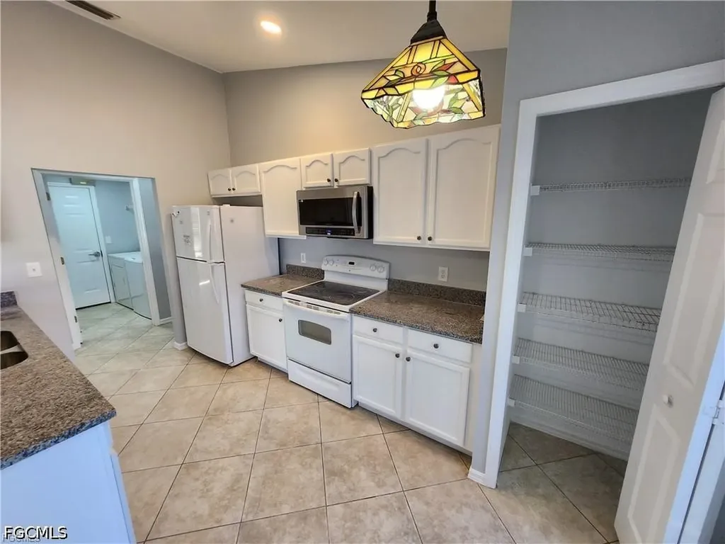 4126 SW 8th Place Cape Coral FL 33914
