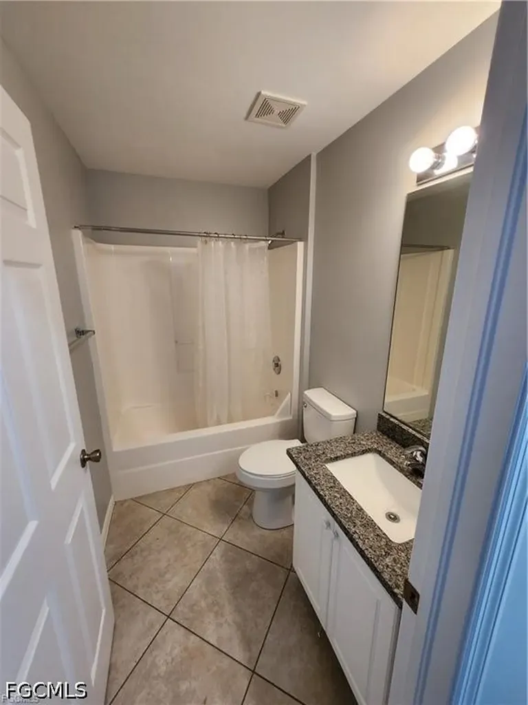 4126 SW 8th Place Cape Coral FL 33914