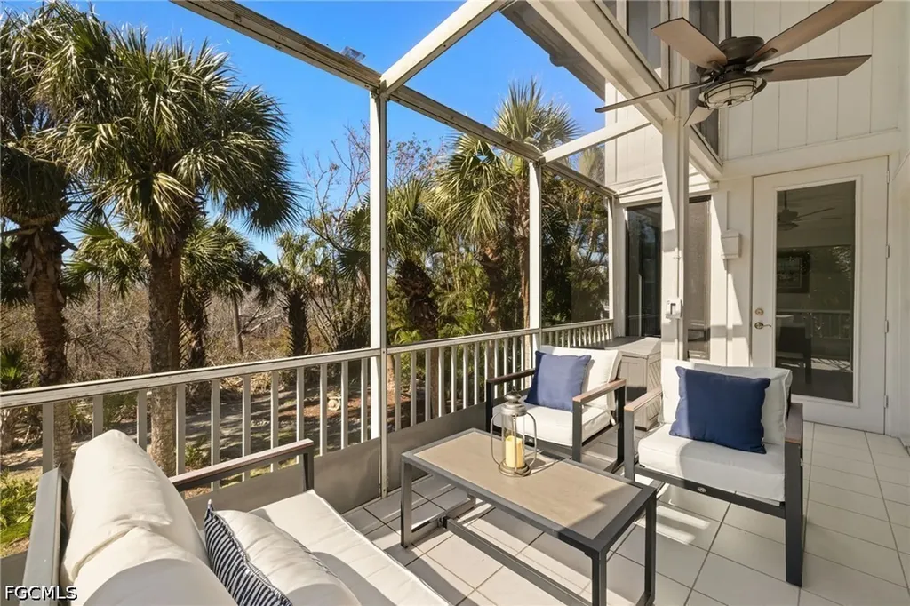 974 Greenwood Court S Sanibel FL 33957