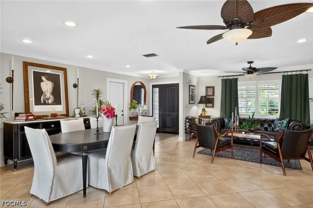 3810 SE 1st Place Cape Coral FL 33904