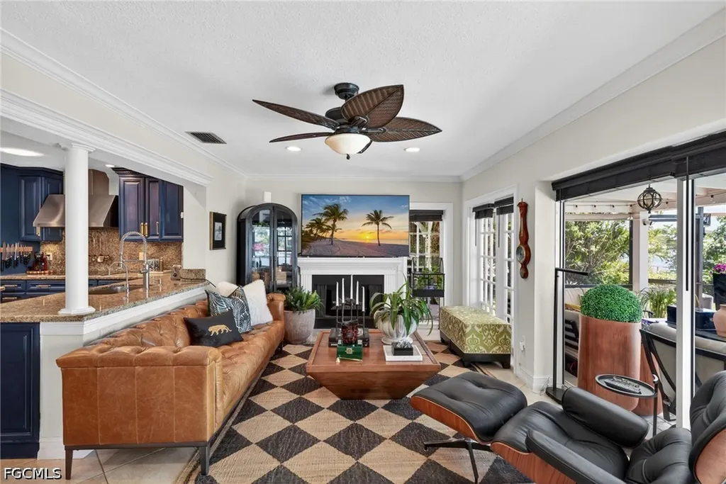3810 SE 1st Place Cape Coral FL 33904