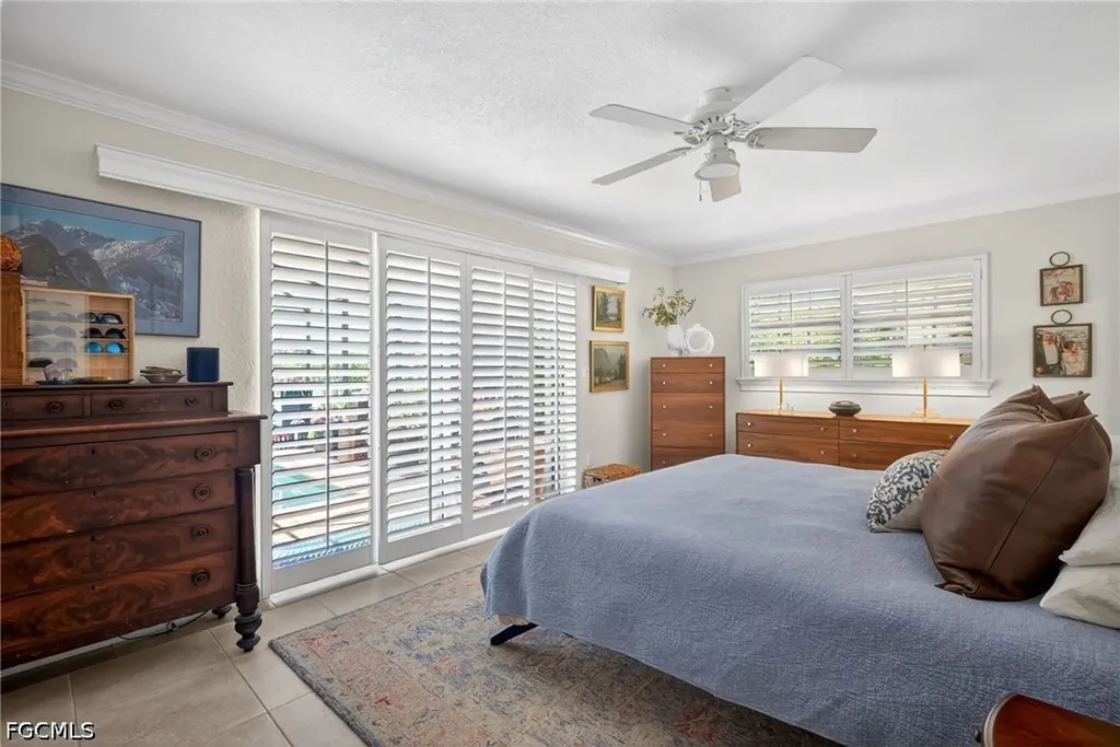 3810 SE 1st Place Cape Coral FL 33904