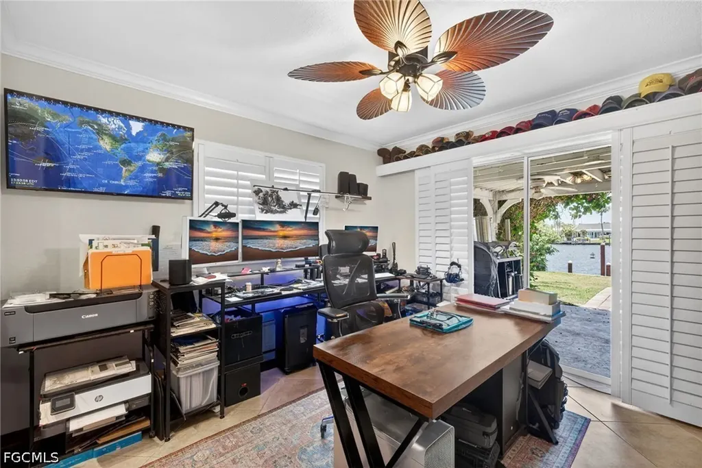 3810 SE 1st Place Cape Coral FL 33904