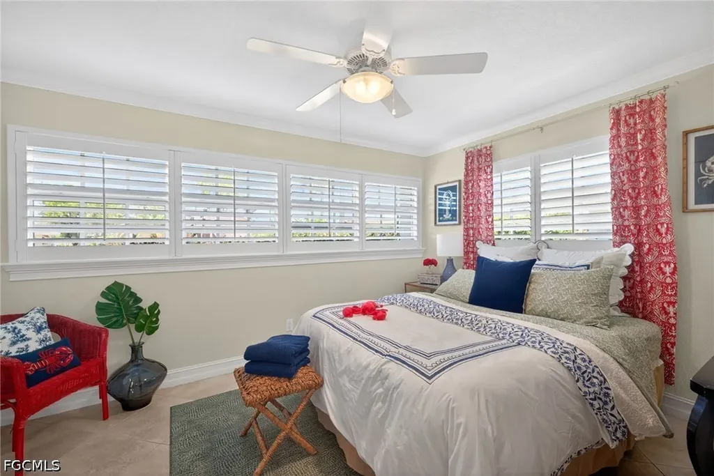 3810 SE 1st Place Cape Coral FL 33904