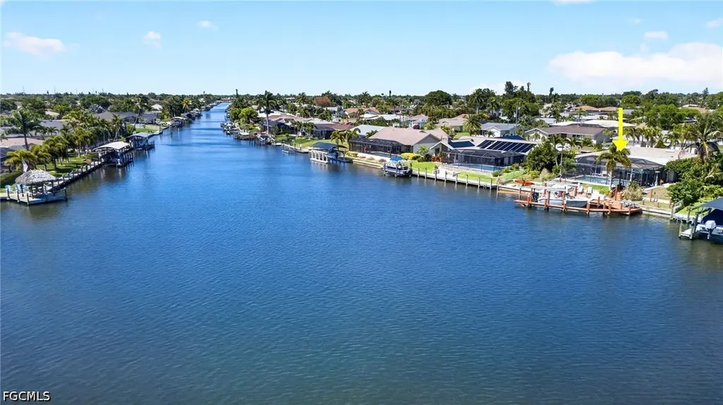 3810 SE 1st Place Cape Coral FL 33904