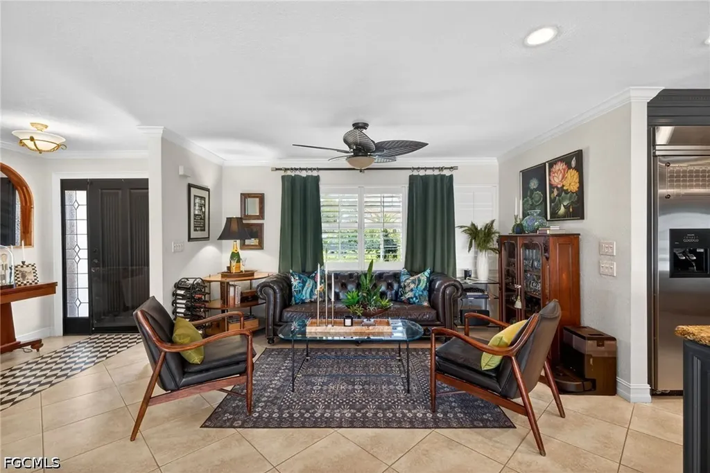 3810 SE 1st Place Cape Coral FL 33904