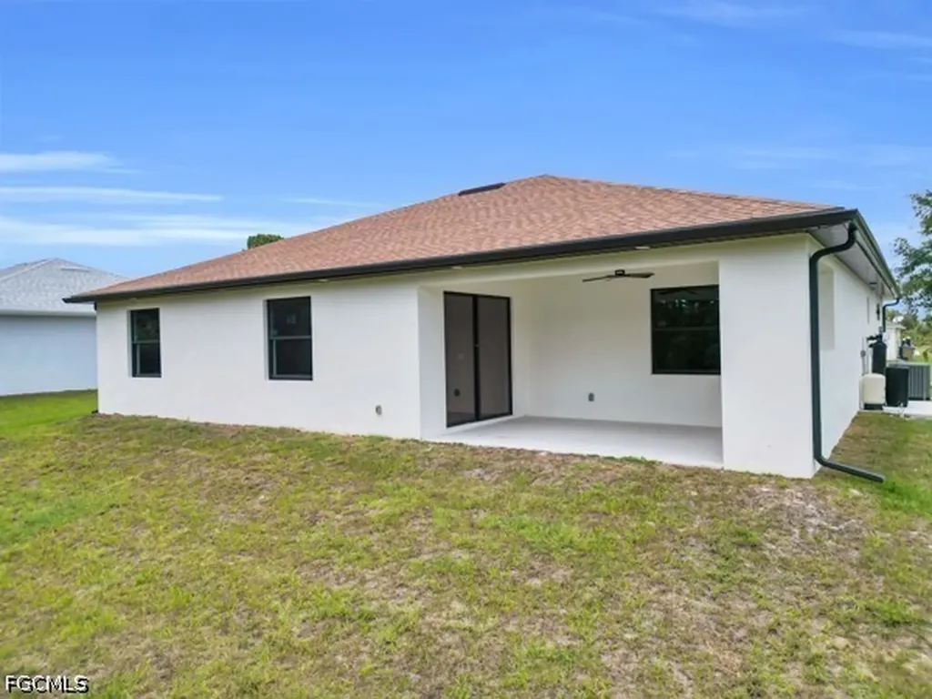 3003 52nd Street W Lehigh Acres FL 33971