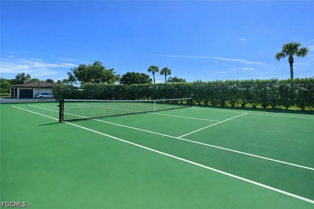 6979 Winkler Road Fort Myers FL 33919
