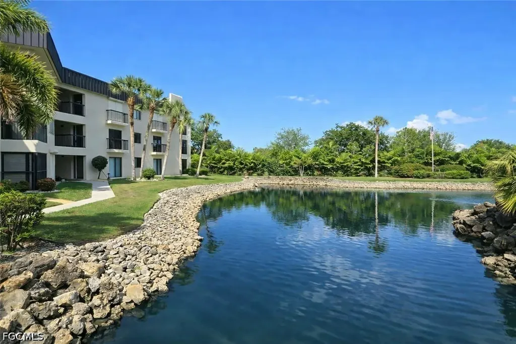 6979 Winkler Road Fort Myers FL 33919