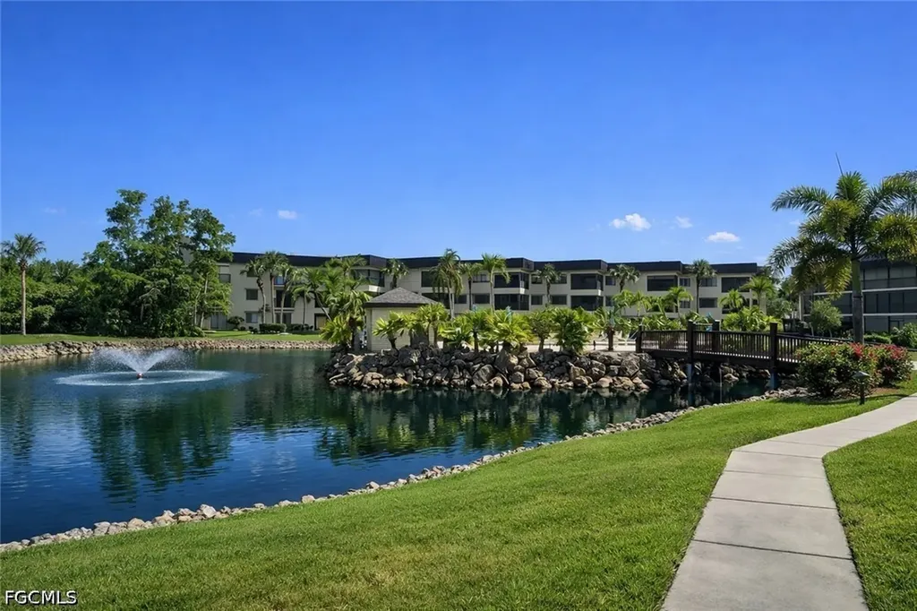6979 Winkler Road Fort Myers FL 33919