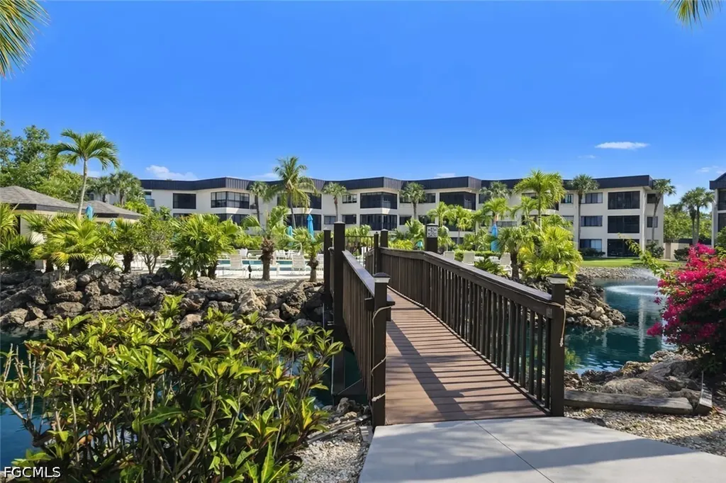 6979 Winkler Road Fort Myers FL 33919