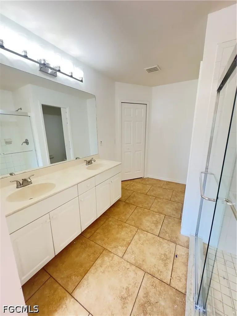 817 Holmes Avenue Lehigh Acres FL 33974