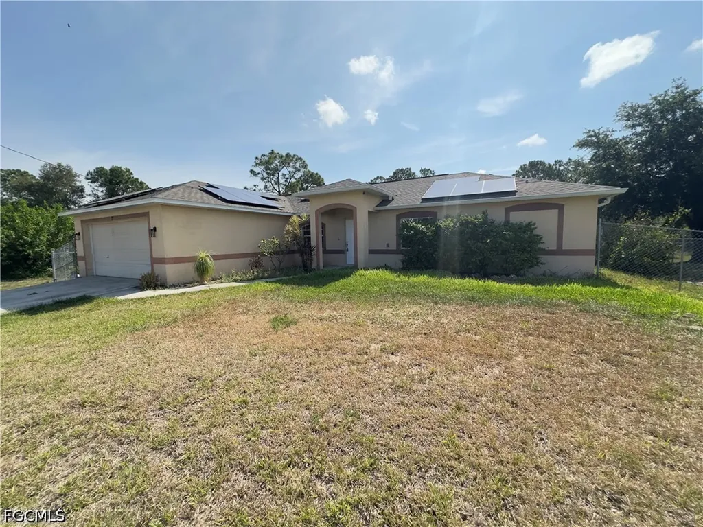 817 Holmes Avenue Lehigh Acres FL 33974