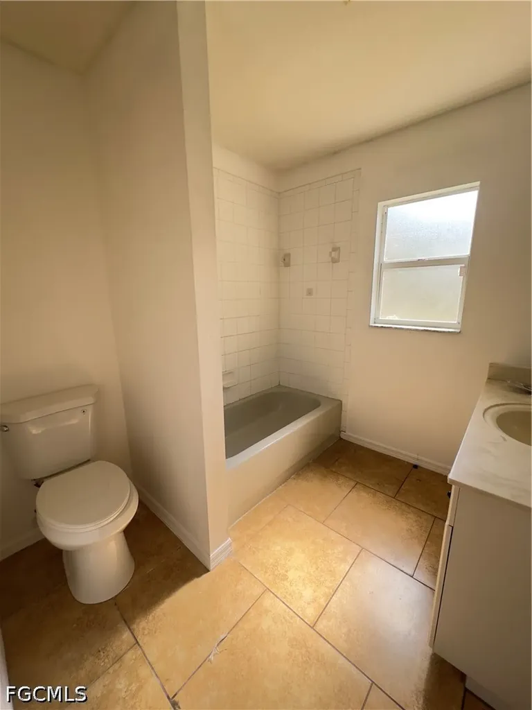 817 Holmes Avenue Lehigh Acres FL 33974