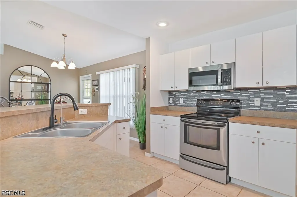 3230 NW 3rd Place Cape Coral FL 33993