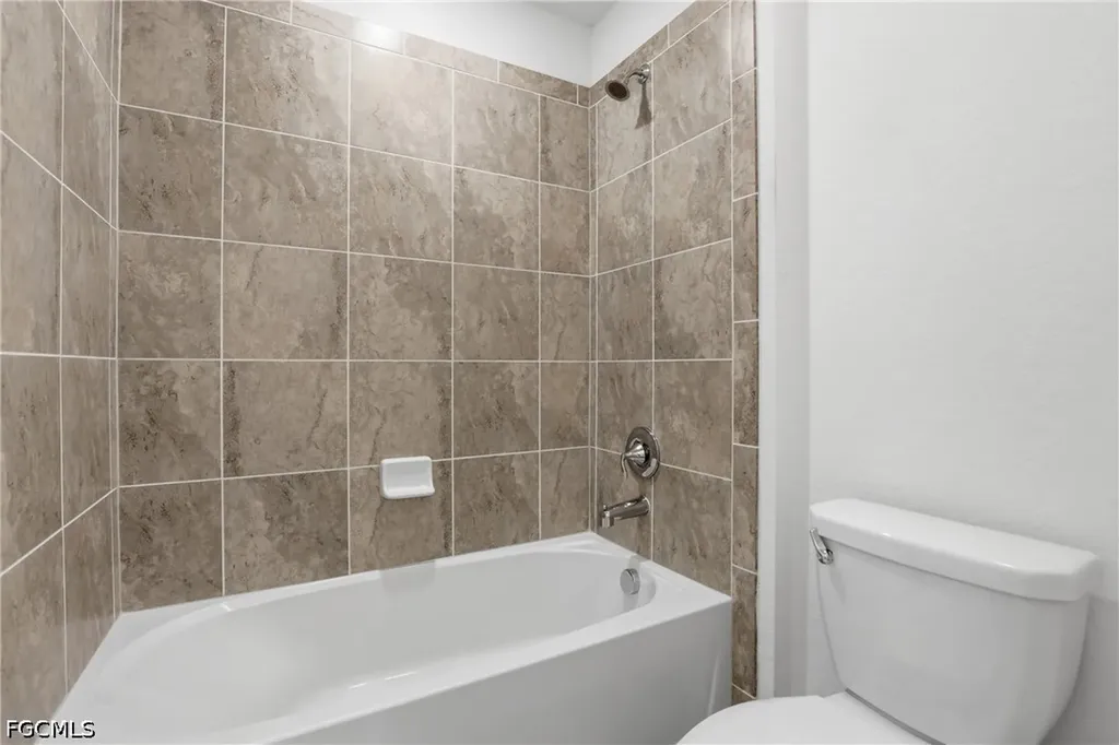 11937 Silver Cobblestone Way Fort Myers FL 33913