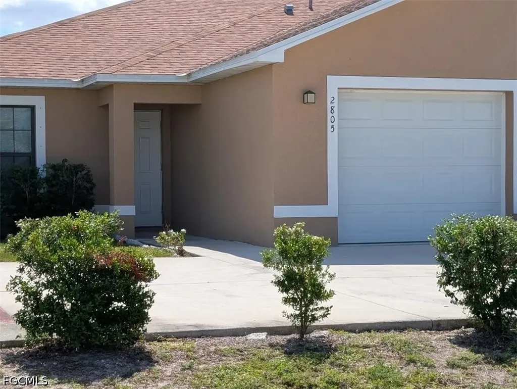 2805 SW 8th Place Cape Coral FL 33914