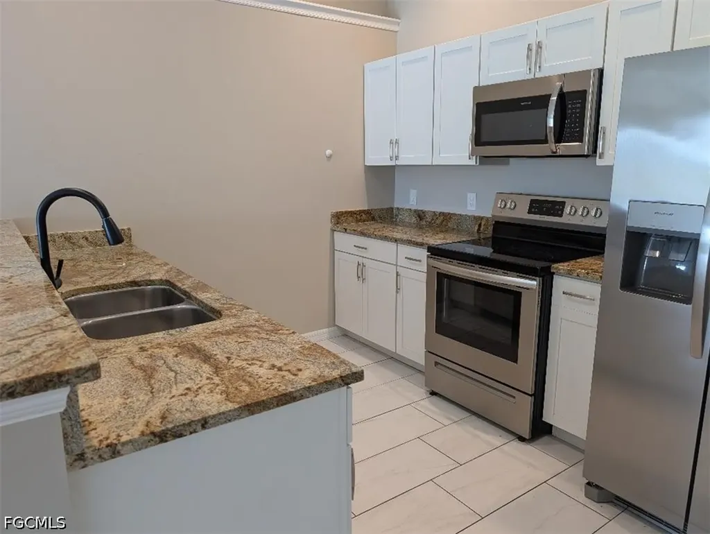 2805 SW 8th Place Cape Coral FL 33914