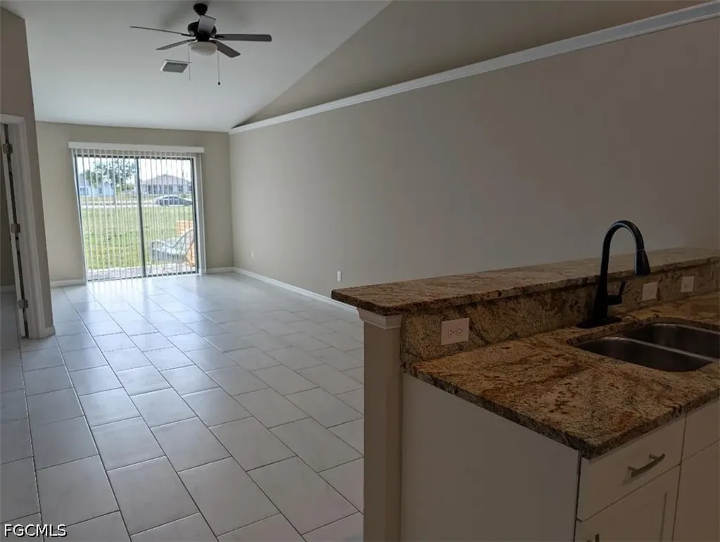 2805 SW 8th Place Cape Coral FL 33914