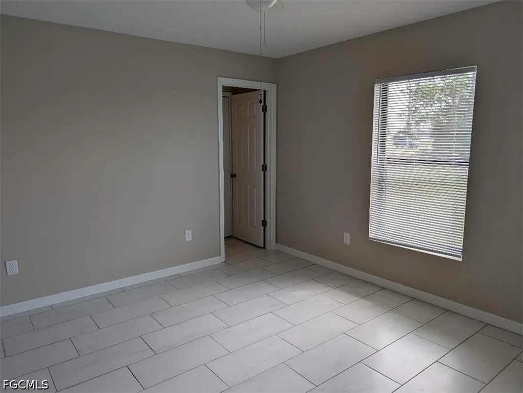 2805 SW 8th Place Cape Coral FL 33914