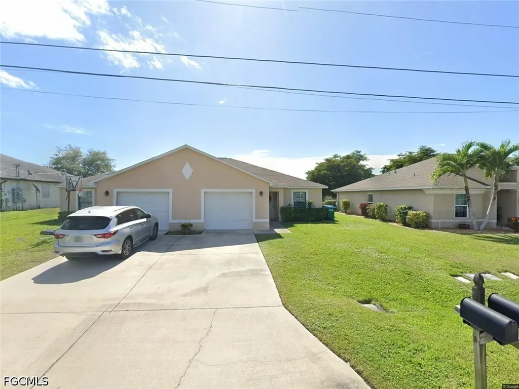 704 SE 6th Terrace Cape Coral FL 33990